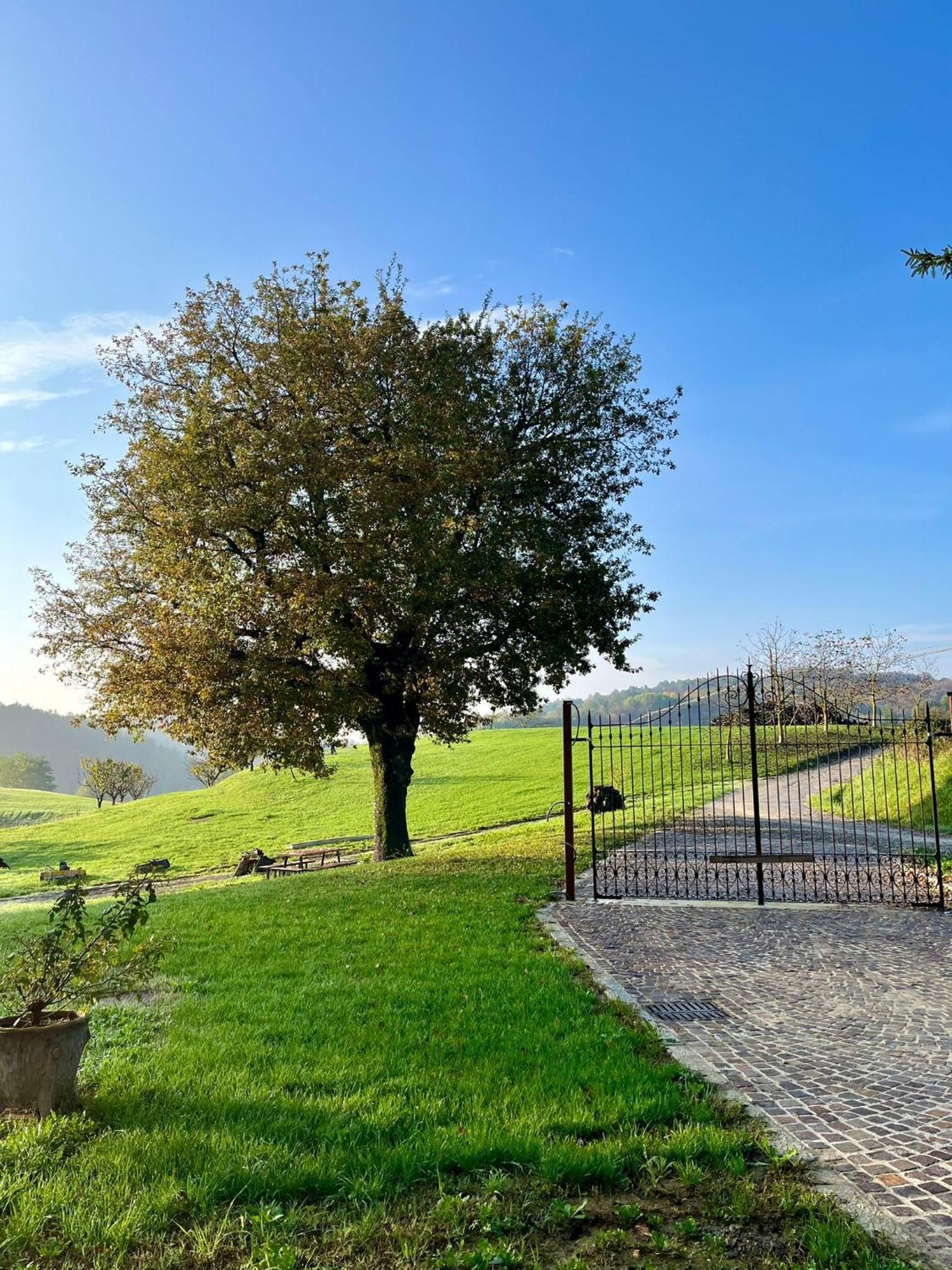 Podere Pratizzoli Tole Buitenkant foto